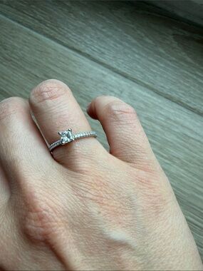 Princess Cut diamond Solitaire Ring in white gold  - Women Jewelry